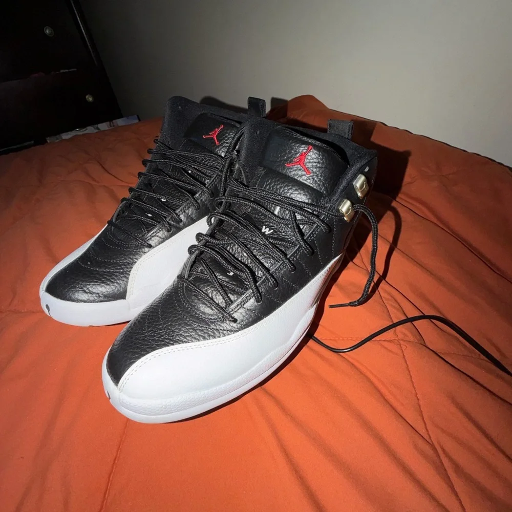 Air Jordan Retro Black/White Men's Basketball Shoes. Jordan 12 PLAYOFFS SZ 11 - Picture 1 of 3